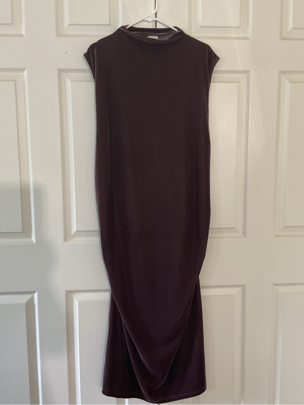 a new day Sleeveless Midi Dress in Plum